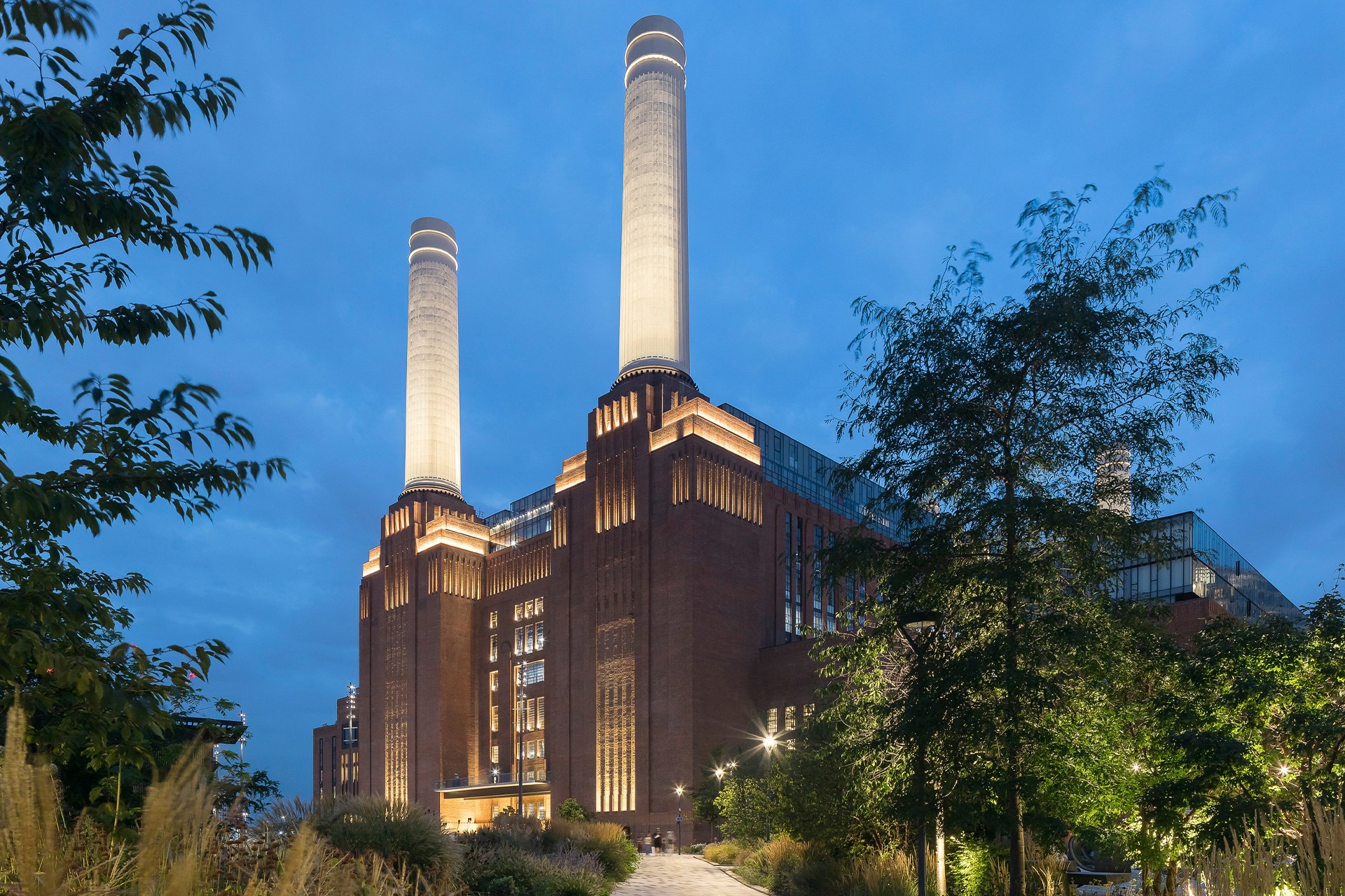 Battersea Power Station, UK – arc